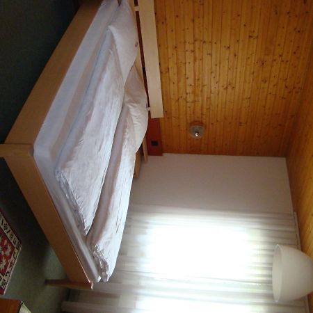 Guest House Bellerive Faulensee Bagian luar foto